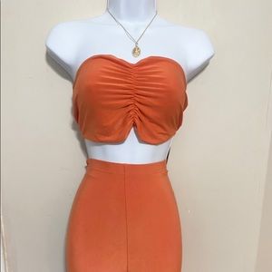 Two piece set available in multiple sizes